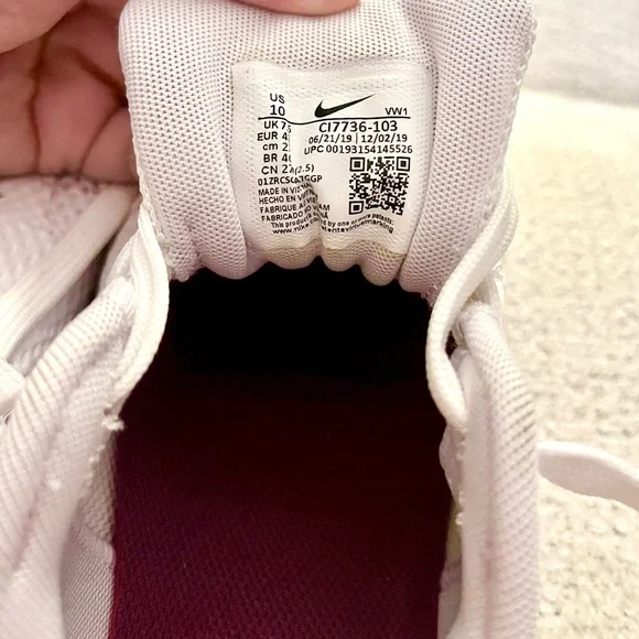 Nike Women’s Air Max 1G Golf Shoes - Picture 7 of 7